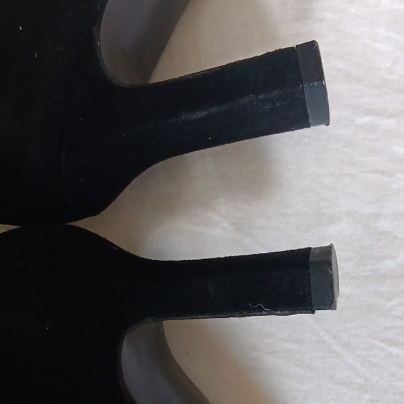 Stuart Weitzman Black Heeled Boots.Black Stretch Suade. - Picture 6 of 12